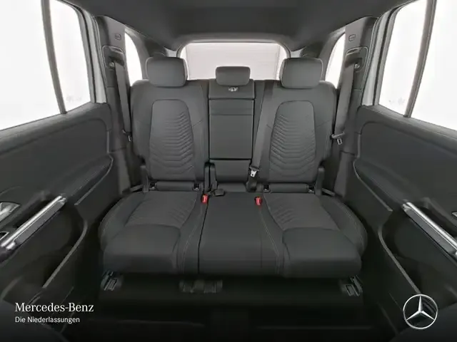 Mercedes-Benz EQB 300