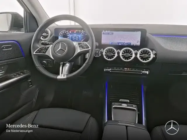 Mercedes-Benz GLA 180