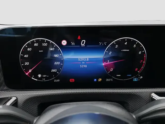 Mercedes-Benz CLA 180