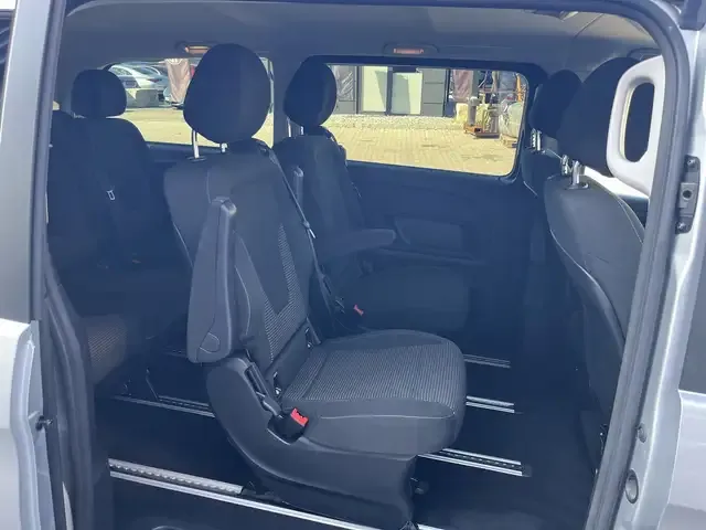 Mercedes-Benz V 250