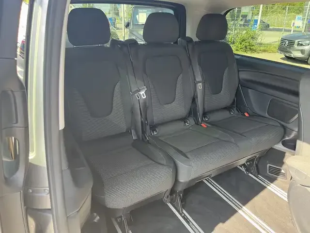 Mercedes-Benz V 250