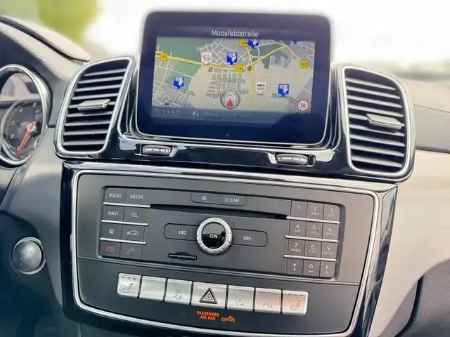 Mercedes-Benz GLE 400