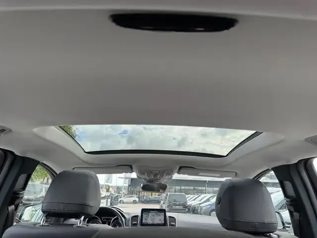 Mercedes-Benz GLE 400