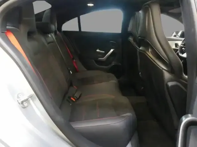 Mercedes-Benz CLA 35 AMG