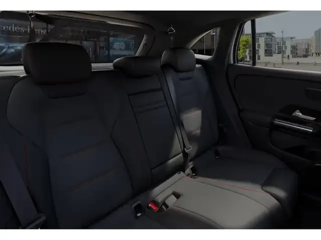 Mercedes-Benz EQA 300