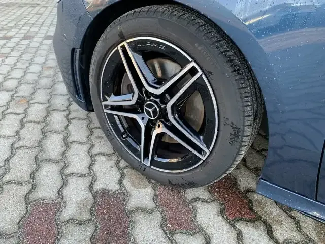 Mercedes-Benz B 250