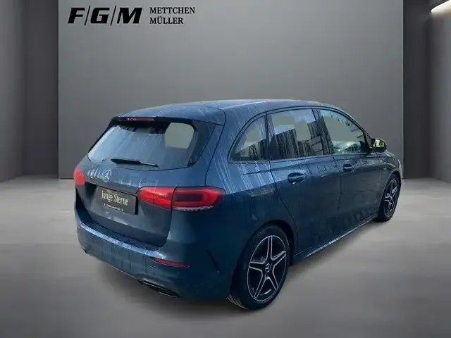 Mercedes-Benz B 250