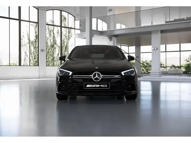 Mercedes-Benz CLA 35 AMG