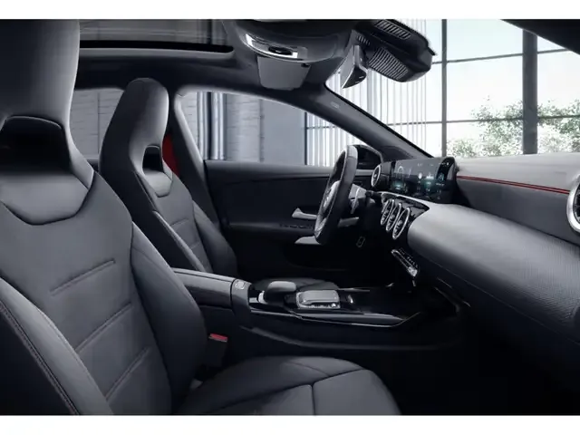 Mercedes-Benz CLA 35 AMG