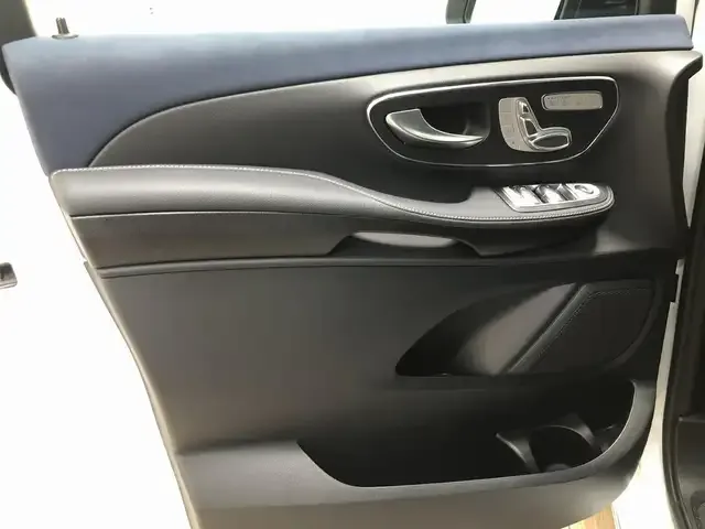 Mercedes-Benz EQV 300