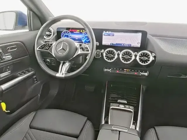 Mercedes-Benz EQA 300