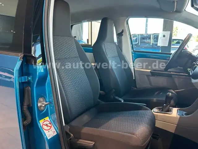 SEAT Mii