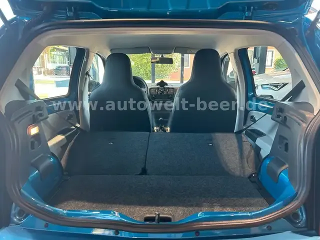 SEAT Mii