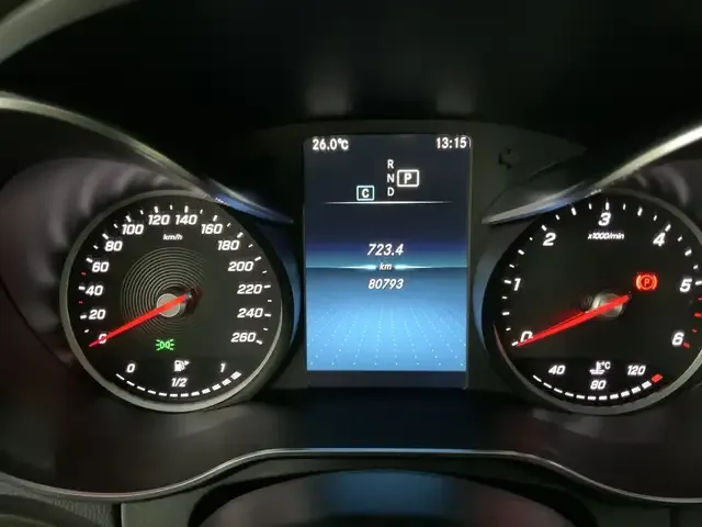Mercedes-Benz C 220