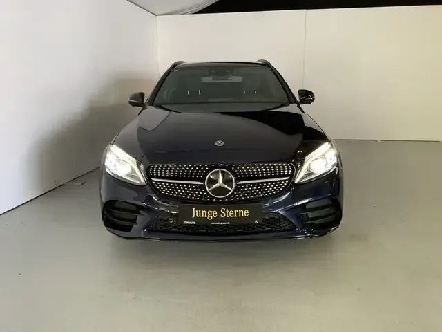 Mercedes-Benz C 220