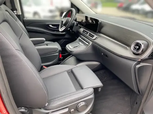 Mercedes-Benz EQV 300