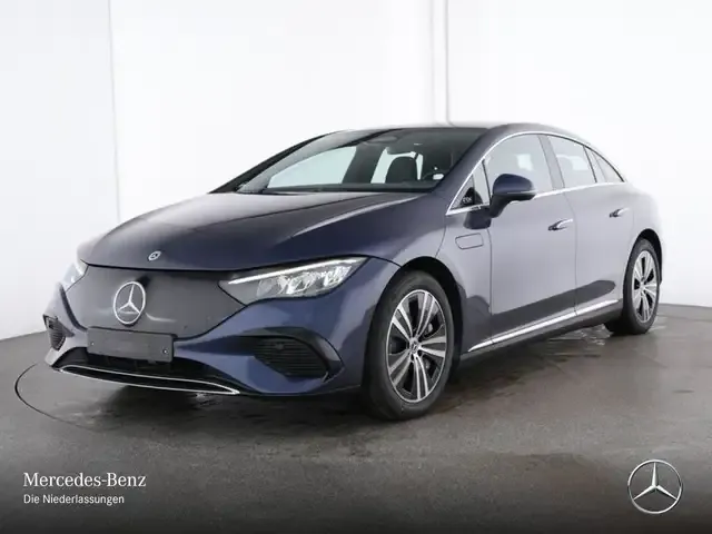 Mercedes-Benz EQE 300