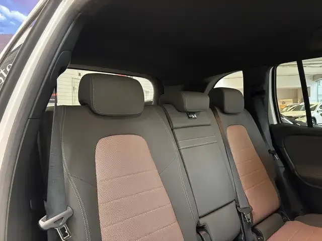 Mercedes-Benz EQB 300