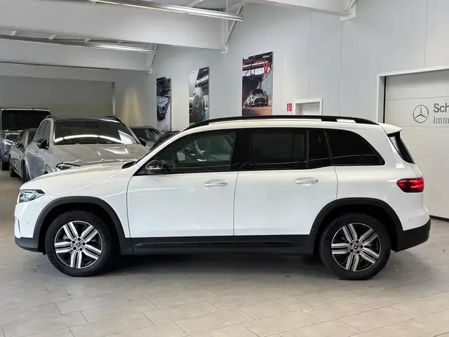 Mercedes-Benz EQB 300