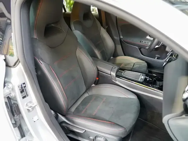 Mercedes-Benz CLA 220