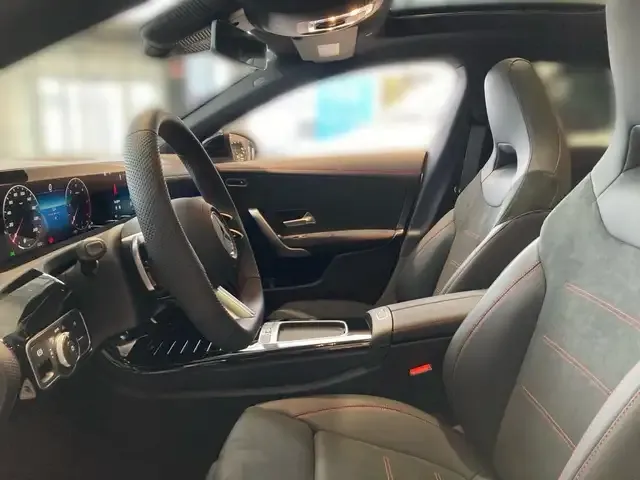 Mercedes-Benz CLA 220