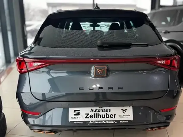 CUPRA Leon