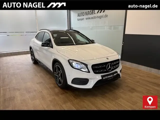 Mercedes-Benz GLA 200