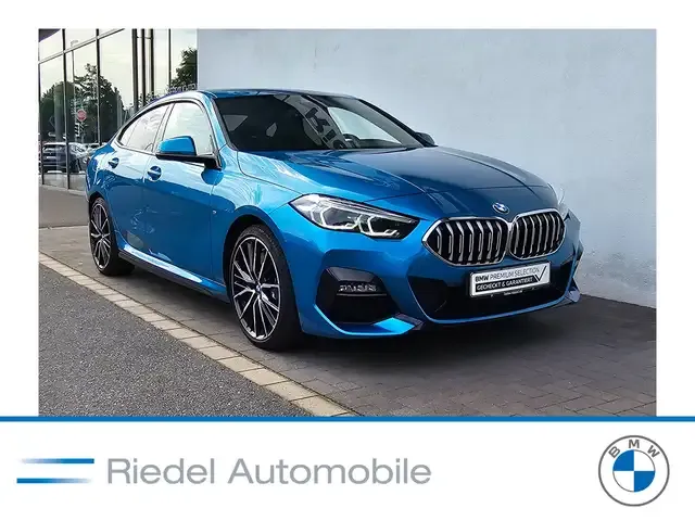 BMW 218
