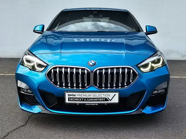 BMW 218