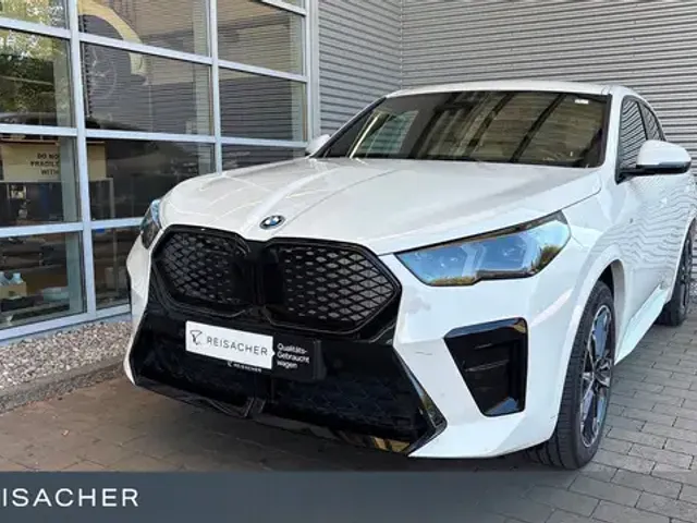 BMW iX2