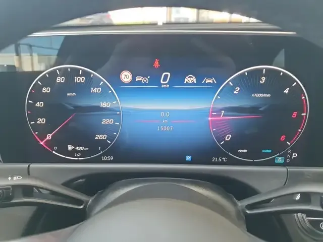 Mercedes-Benz E 220