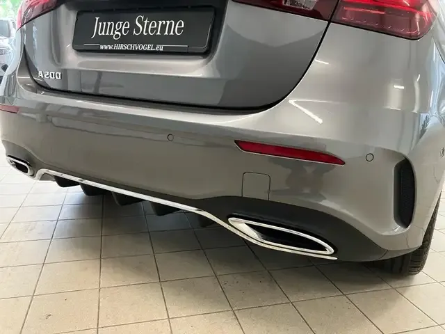 Mercedes-Benz A 200