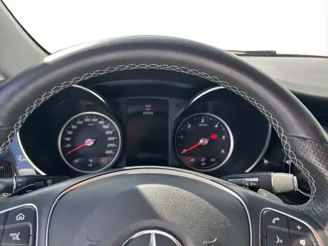 Mercedes-Benz V 250