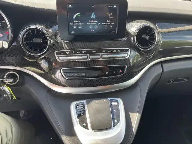 Mercedes-Benz V 250
