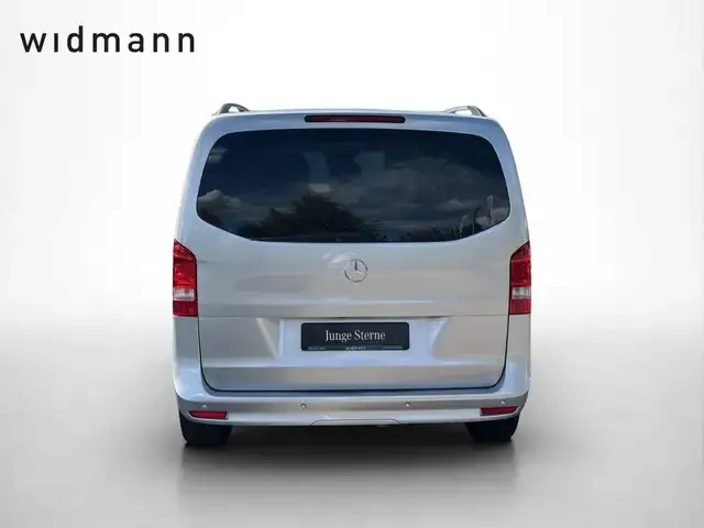 Mercedes-Benz V 250