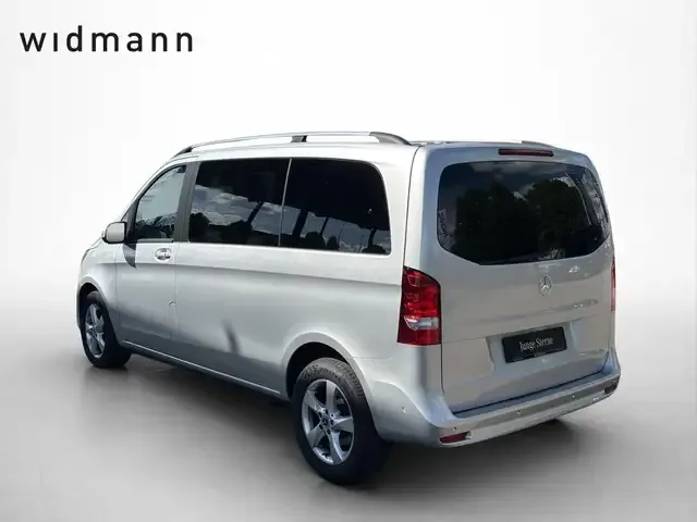 Mercedes-Benz V 250