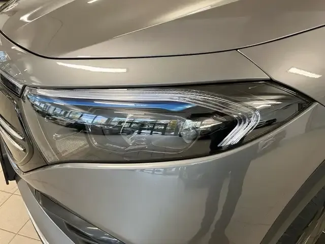 Mercedes-Benz EQA 300