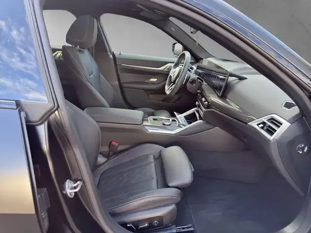 BMW 440