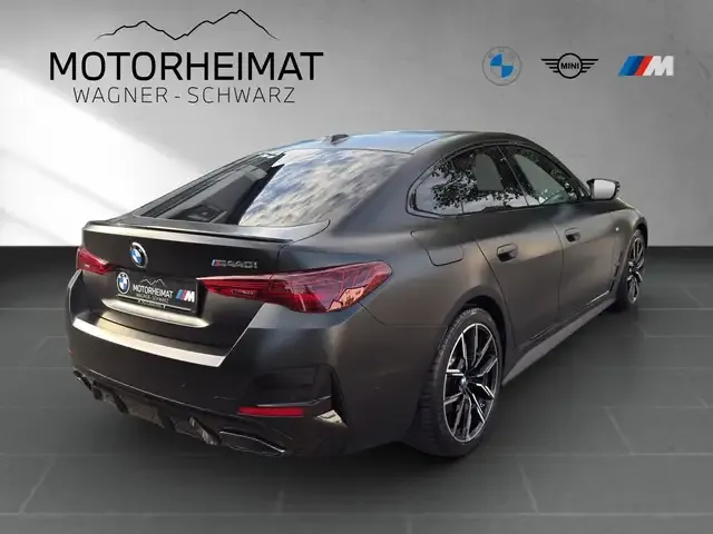 BMW 440
