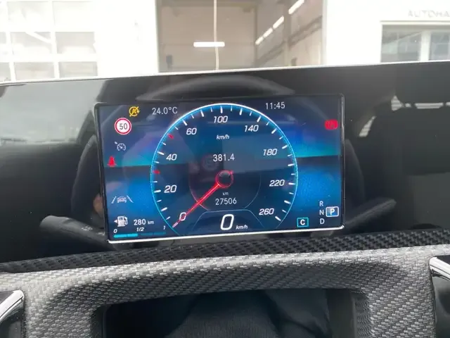 Mercedes-Benz CLA 180