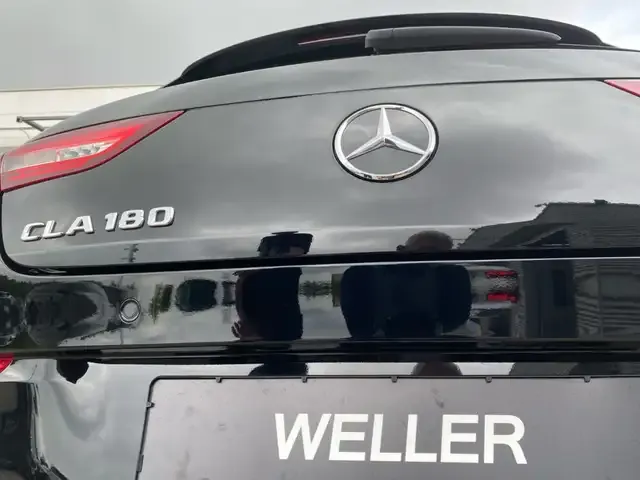 Mercedes-Benz CLA 180