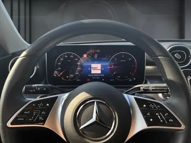 Mercedes-Benz C 200