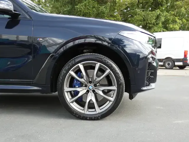 BMW X7 M