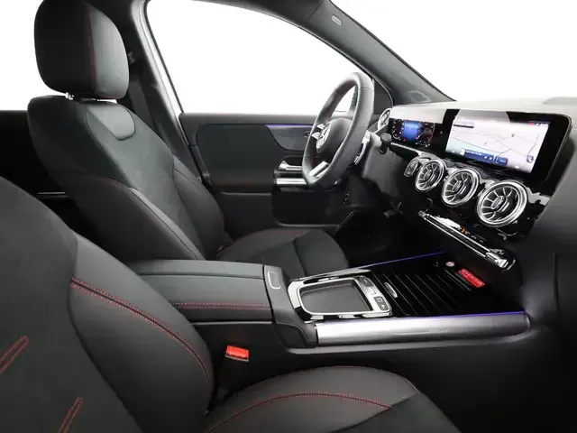 Mercedes-Benz GLA 180