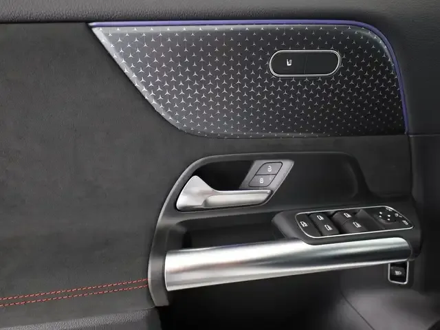 Mercedes-Benz GLA 180