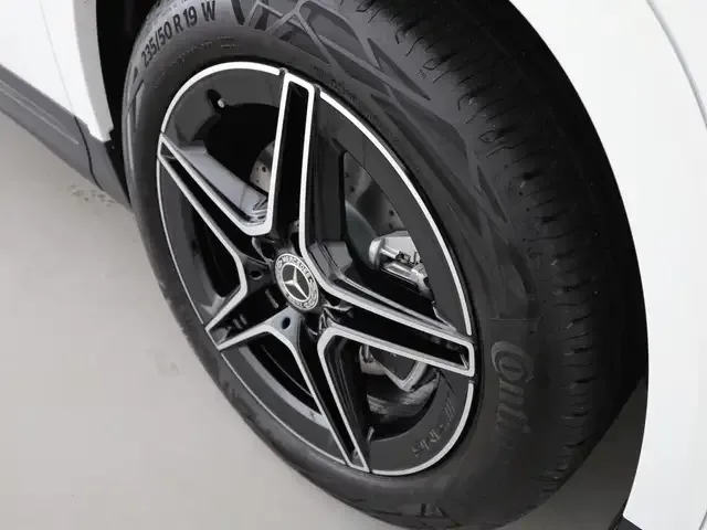 Mercedes-Benz GLA 180