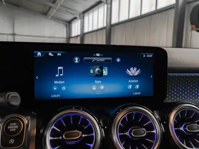 Mercedes-Benz GLB 200