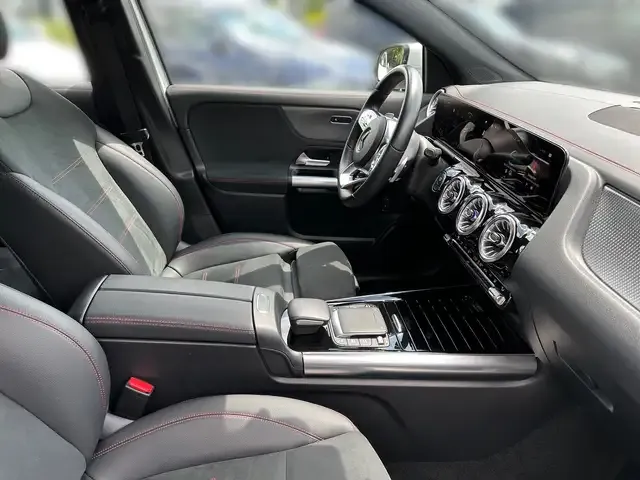 Mercedes-Benz EQA 300