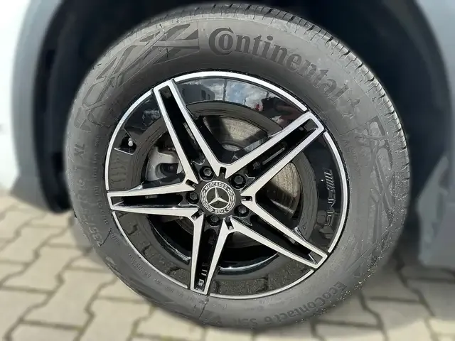 Mercedes-Benz EQA 300
