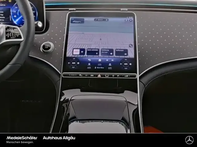 Mercedes-Benz EQE 300